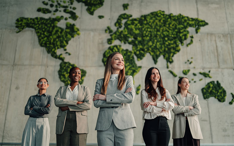 Woman at an Insight AWS event